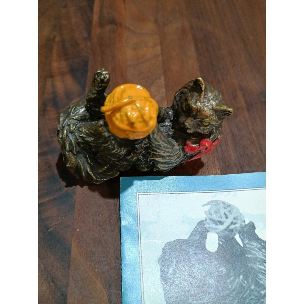 Franklin Mint CURIO CABINET CAT 